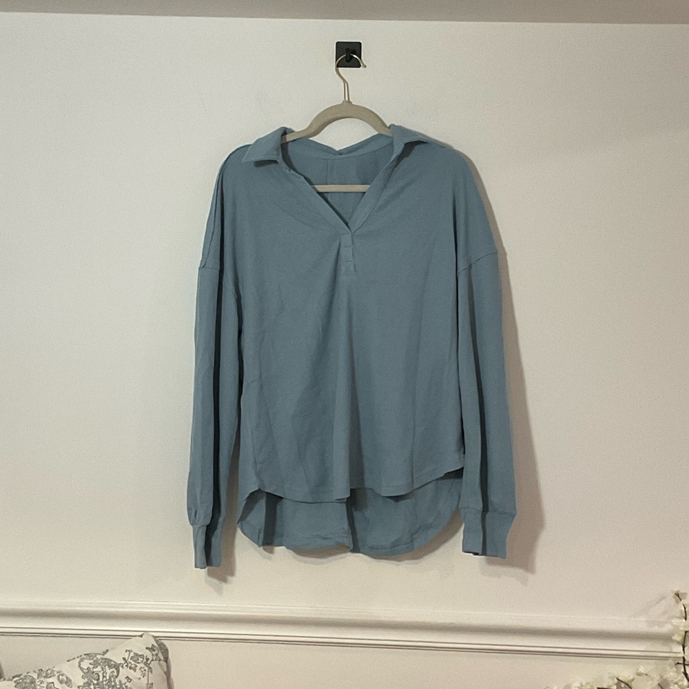 Women's Blue Long Sleeve Top